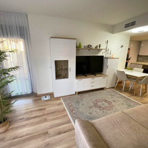 Wohnen am Meer: Erdgeschosswohnung mit Garten in Torrevieja