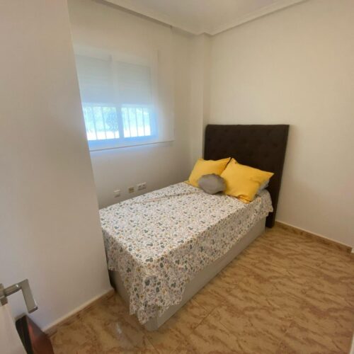 Reihenhaus mit 3 Schlafzimmern und Gemeinschaftspool in Orihuela Costa