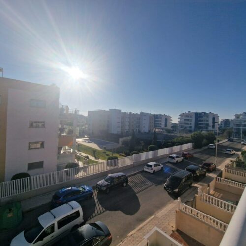 Reihenhaus mit 3 Schlafzimmern und Gemeinschaftspool in Orihuela Costa