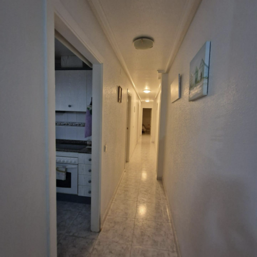 Helles Apartment mit 3 Schlafzimmern und Meer Nähe in Torrevieja