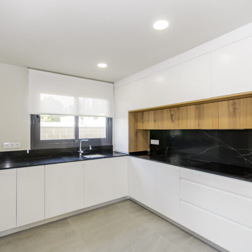 Villa Penélope – Stilvolle Neubauvilla mit 194 m² Wohnfläche und optionalem Keller