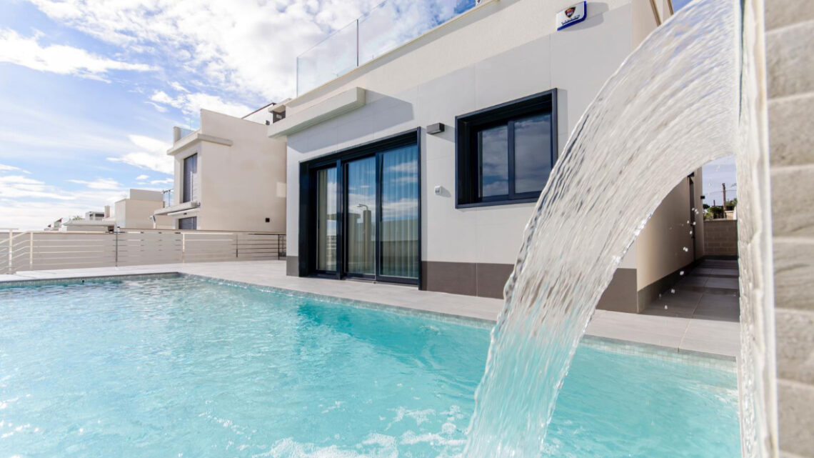Villa Penélope – Stilvolle Neubauvilla mit 194 m² Wohnfläche und optionalem Keller
