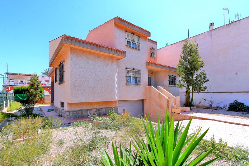 Strandnahe Villa mit 5 Schlafzimmern in Los Urrutias – Mar Menor nur 20 m entfernt
