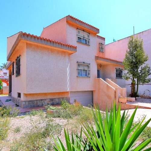 Strandnahe Villa mit 5 Schlafzimmern in Los Urrutias – Mar Menor nur 20 m entfernt