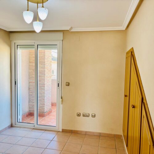 Modernes Reihenhaus mit Meerblick in Mil Palmeras – Komfortabler Wohntraum an der Costa Blanca