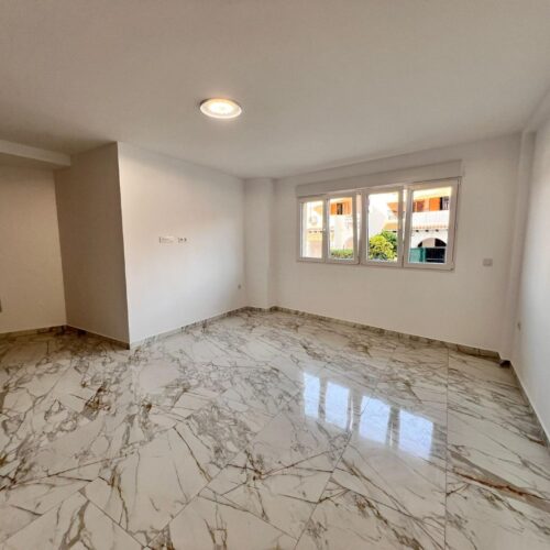 Renoviertes Apartment in Torrevieja nahe Playa de los Locos