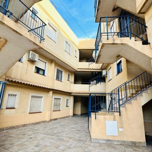 Apartment mit 2 Schlafzimmern im Zentrum von Torrevieja