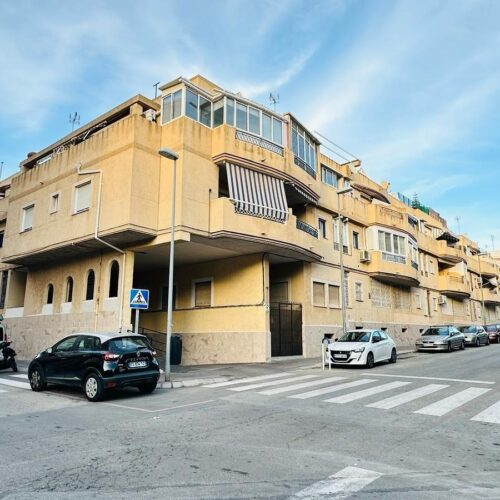 Apartment mit 2 Schlafzimmern im Zentrum von Torrevieja