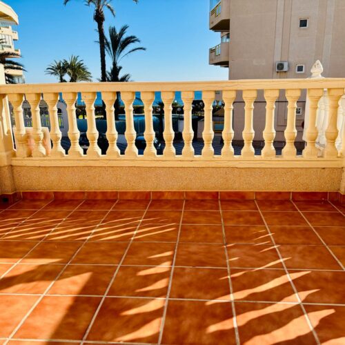 Modernes Reihenhaus mit Meerblick in Mil Palmeras – Komfortabler Wohntraum an der Costa Blanca