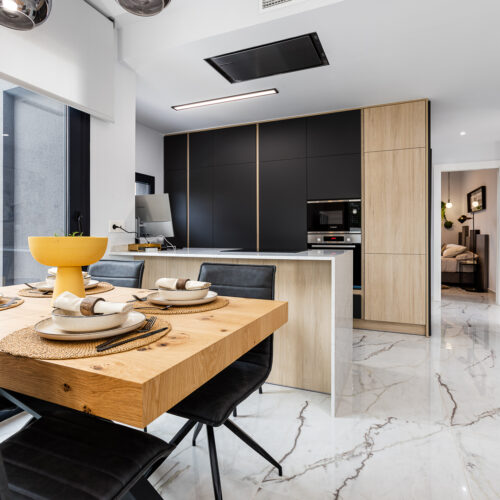 Elegantes Neubauapartment mit Westterrasse in Amanecer XII – Los Altos