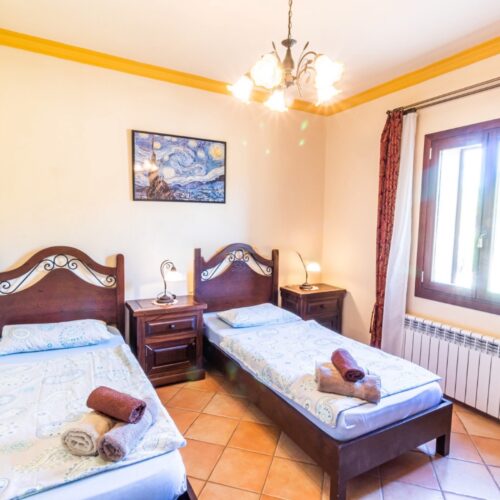 Rustikale Finca mit Ferienlizenz und Panoramablick in Son Carrió