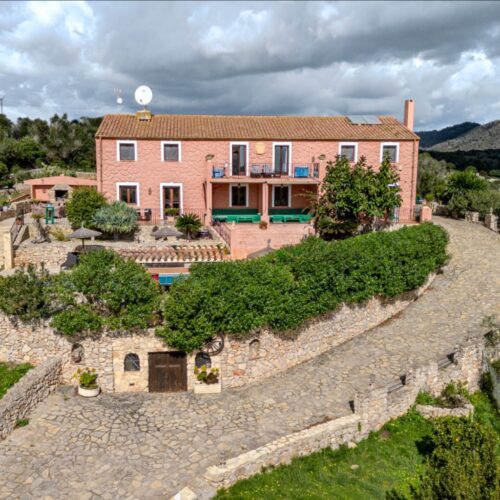 Exklusive Finca in Son Carrió mit Meerblick und ETV-Lizenz