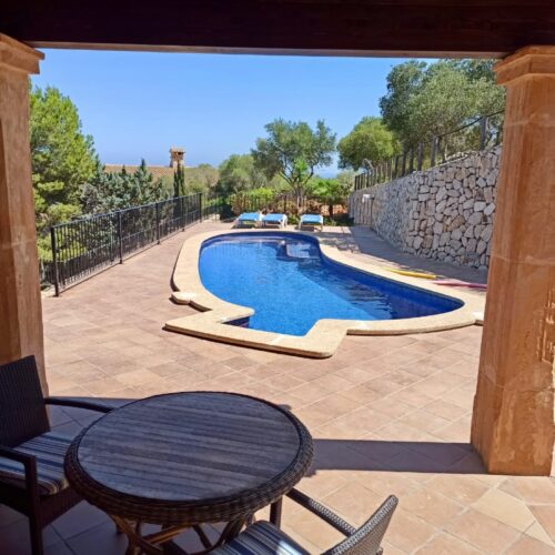 Finca mit Meerblick und mallorquinischem Flair in Son Macià