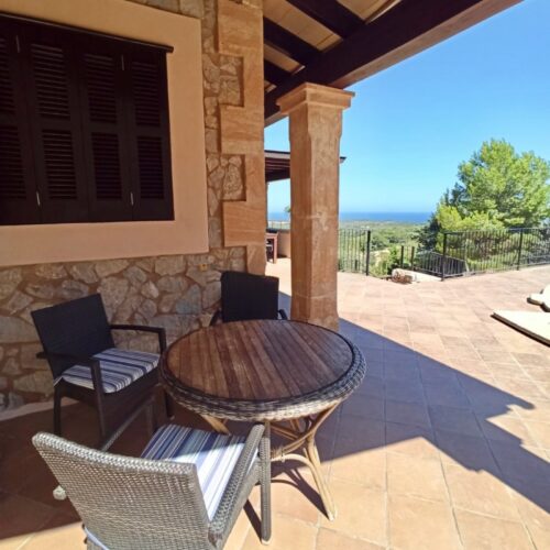 Finca mit Meerblick und mallorquinischem Flair in Son Macià