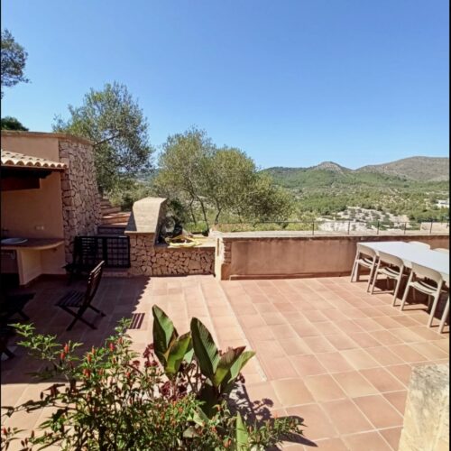 Finca mit Meerblick und mallorquinischem Flair in Son Macià