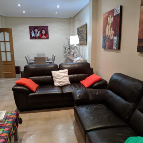 Großzügige 3-Zimmer-Wohnung mit Terrasse und Garage in zentraler Lage von Pilar de la Horadada