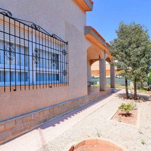 Strandnahe Villa mit 5 Schlafzimmern in Los Urrutias – Mar Menor nur 20 m entfernt