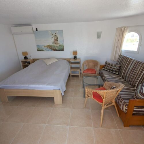 Freistehendes Chalet mit Pool und Solarenergie in Rojales