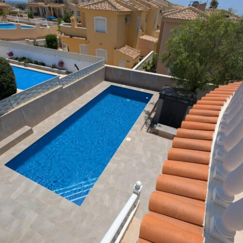 Freistehendes Chalet mit Pool und Solarenergie in Rojales