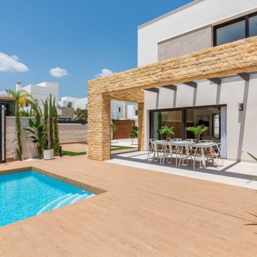 Neubauvilla "Allegra" mit Pool, Solarium & Garten in Toplage