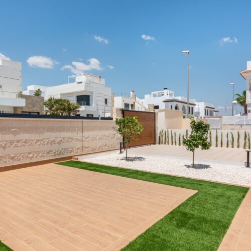 Neubauvilla "Allegra" mit Pool, Solarium & Garten in Toplage