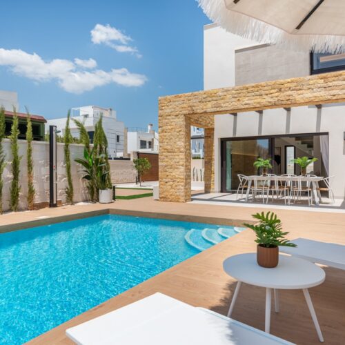 Neubauvilla "Allegra" mit Pool, Solarium & Garten in Toplage