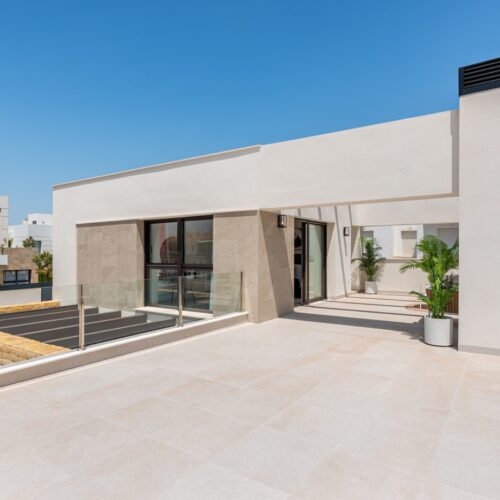 Neubauvilla "Allegra" mit Pool, Solarium & Garten in Toplage