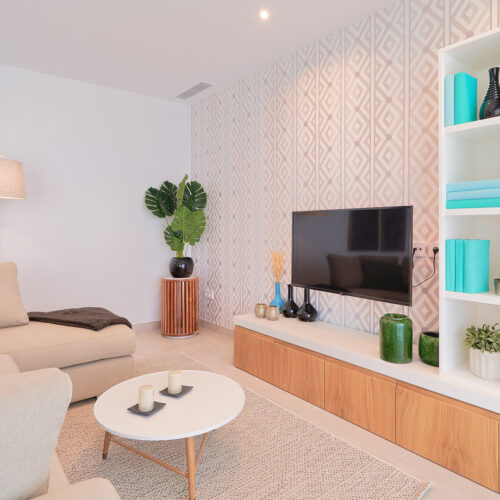 Moderne Erdgeschosswohnung mit Garten in Atalaya