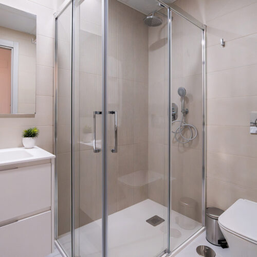 Exklusives 2-Schlafzimmer-Apartment im Eagle Tower