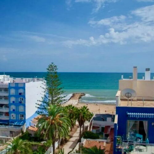 Mediterranes Wohnen in Torrevieja – Apartment in zweiter Strandlinie