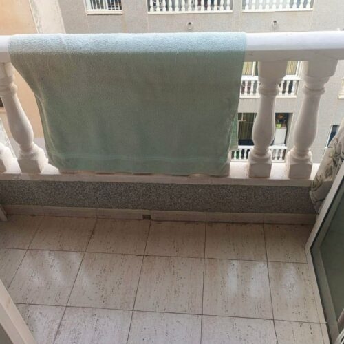 Zentral wohnen in Torrevieja – 2-Zimmer-Apartment mit Pool