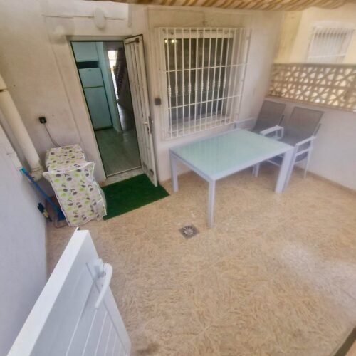 Spektakulärer Bungalow mit Einliegerwohnung und Meerblick