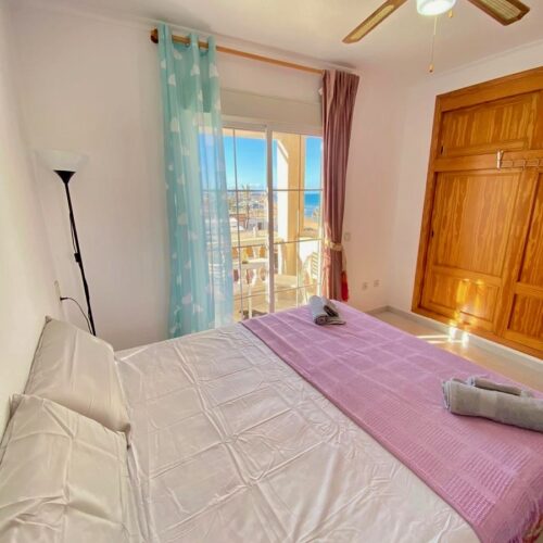 Spektakulärer Bungalow mit Einliegerwohnung und Meerblick