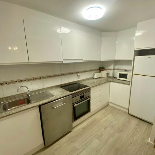 Spektakulärer Bungalow mit Einliegerwohnung und Meerblick