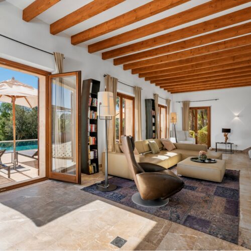 Einzigartiges Fincaanwesen mit Ferienvermietungslizenz und spektakulärem Panoramablick über ganz Mallorca.