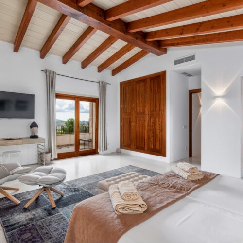 Einzigartiges Fincaanwesen mit Ferienvermietungslizenz und spektakulärem Panoramablick über ganz Mallorca.