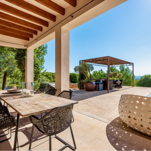 Einzigartiges Fincaanwesen mit Ferienvermietungslizenz und spektakulärem Panoramablick über ganz Mallorca.