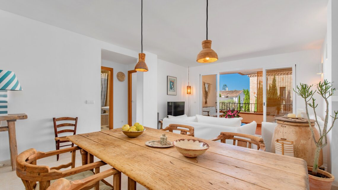 Charmante Wohnung mit großer Terrasse in Cala Llombards