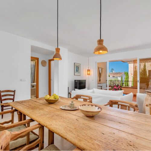 Charmante Wohnung mit großer Terrasse in Cala Llombards