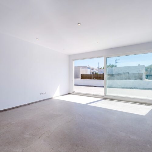 Renovierte Wohnung mit großer Terrasse in Cala d’Or