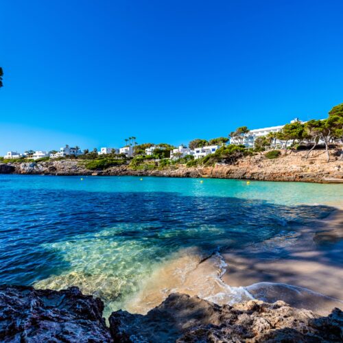 Renovierte Wohnung mit großer Terrasse in Cala d’Or