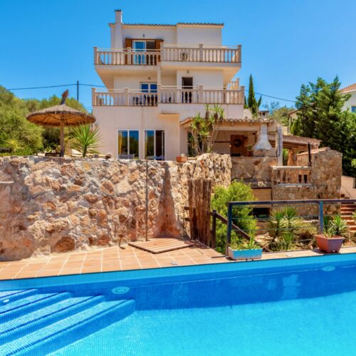 Bezaubernde Villa mit Ferienvermietlizenz in Cala Figuera