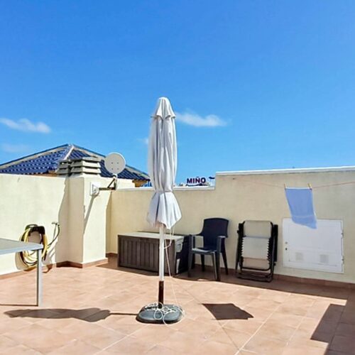 Lichtdurchflutetes Penthouse mit Solarium in Torrevieja