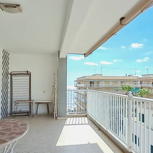 Penthouse mit Meerblick – nur 80 m vom Strand in Torrevieja