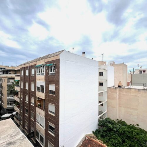 Modernes, komplett renoviertes Penthouse im Zentrum von Torrevieja