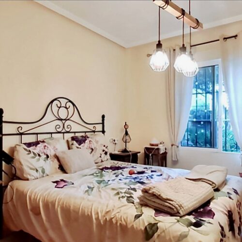 Ruhiges Reihenhaus in Torrevieja mit Garten und Gemeinschaftspool