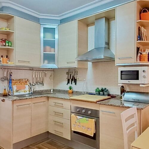 Charmantes Erdgeschoss-Apartment mit Patio & Poolblick in Torrevieja