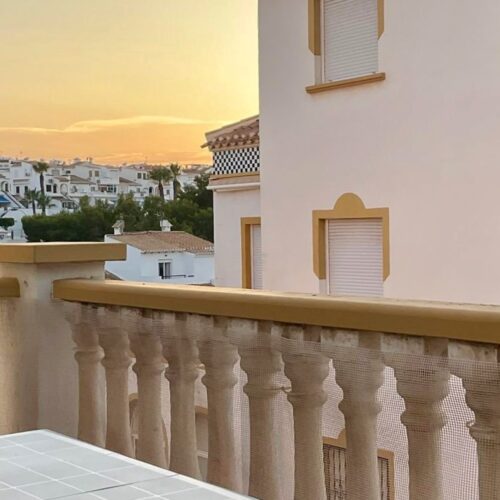 Duplex in Molino Blanco mit Meerblick, Solarium und Strandnähe