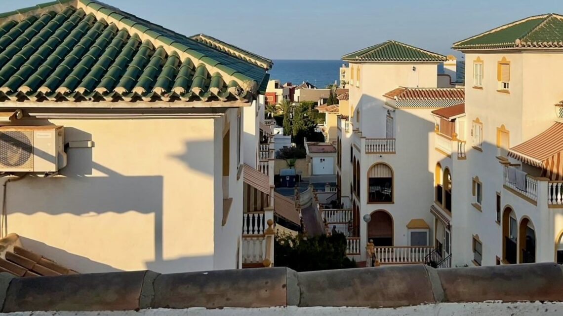 Duplex in Molino Blanco mit Meerblick, Solarium und Strandnähe