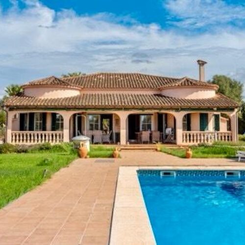 Finca für 2 Familien mit Pool in Llucmajor